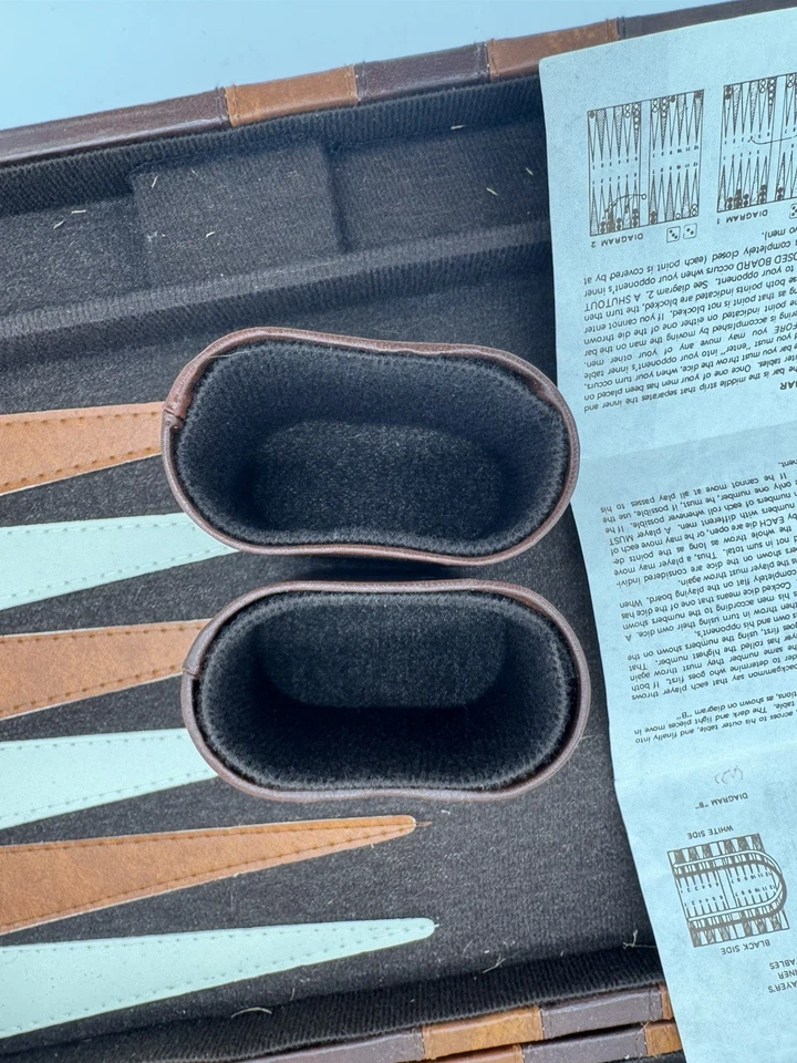 Juego de backgammon Pressman de colección estuche de cuero sintético portátil Foto 4 de 4