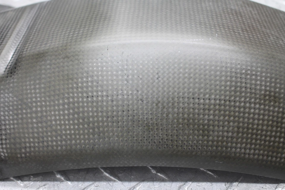 2004 年 4 月 RSV1000 MILLE R 赛车碳水化合物纤维后挡泥板 MUD Guard 103609 — 第 4/4 张图片