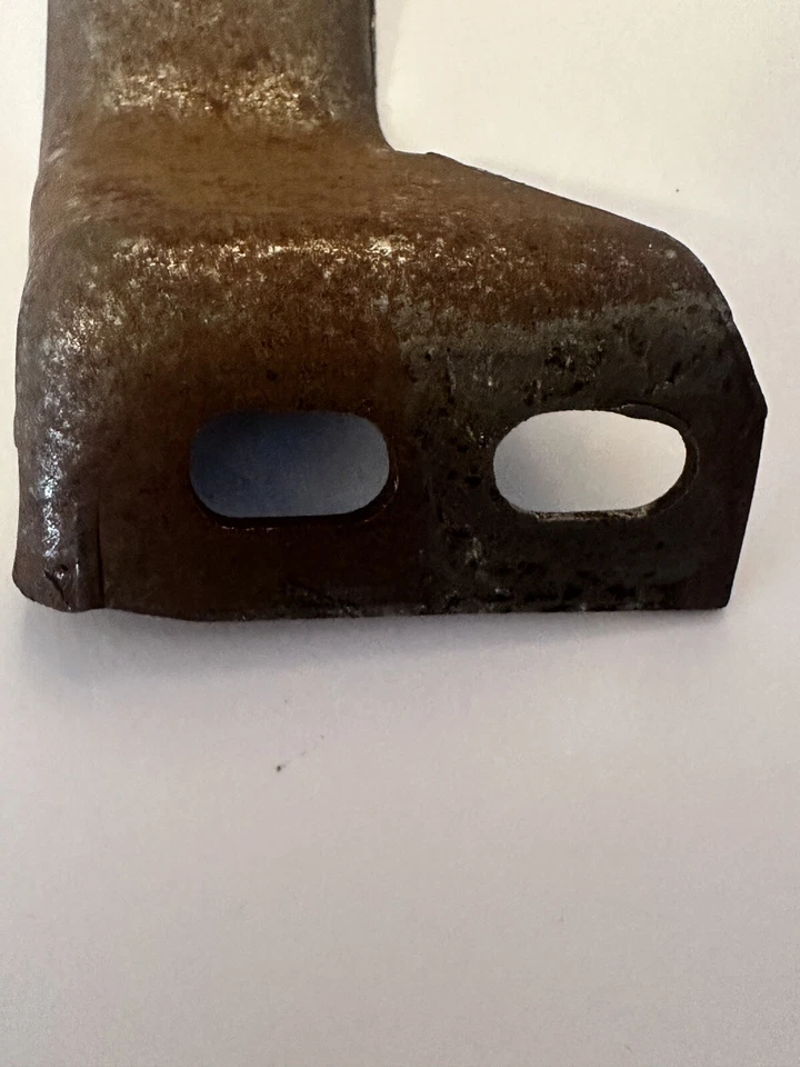 NOS? 1958-64 Chevrolet Impala Bel Air Biscayne GM LH Tail Pipe Bracket 3777913 - Image 4 of 4