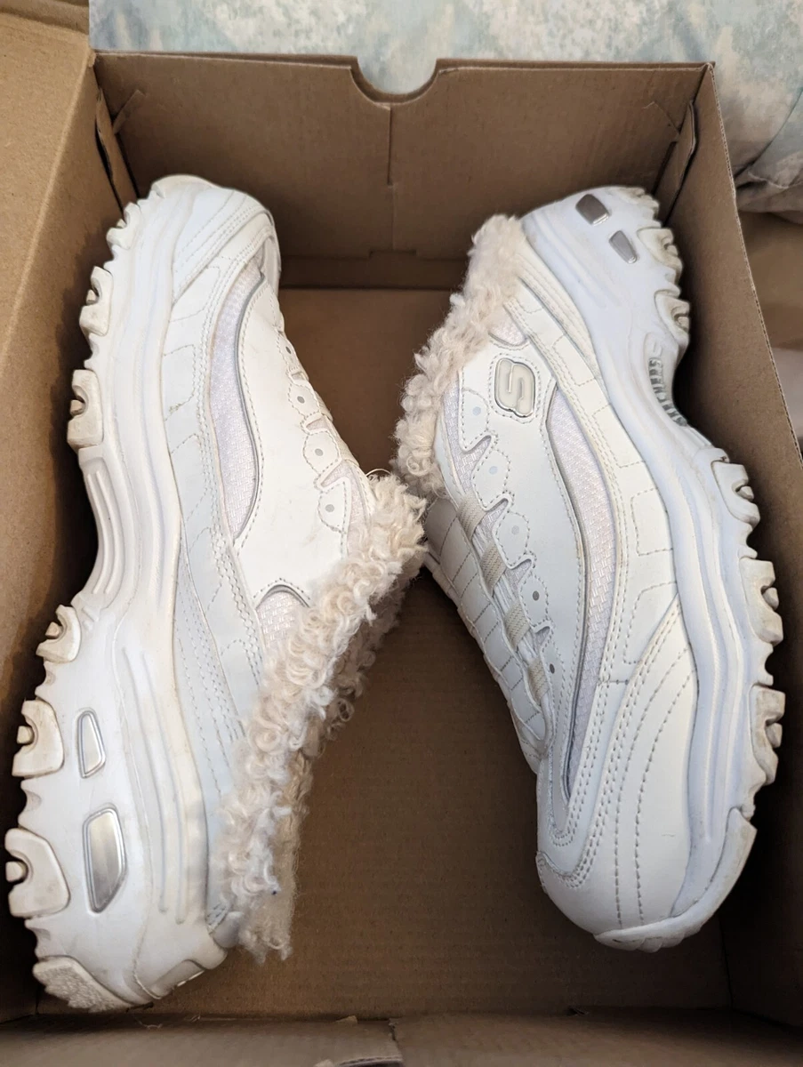 Skechers D Lites Women s Size 9.5 White Mule Fur Memory Foam Air