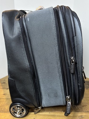 Kenneth Cole Reaction Double Take Rolling Carry-on Luggage Travel Expandable Bag - Picture 3 of 22