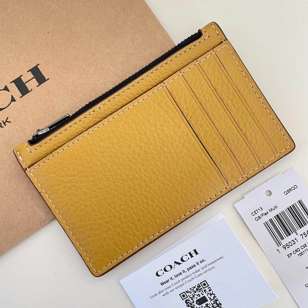 Coach X Peanuts Snoopy Yellow Zip Card Case Wallet Coin