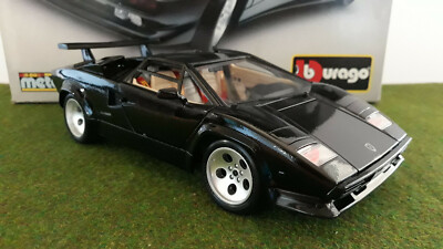 Bburago Lamborghini Countach (1988)黒 Bburago 1/18 Lamborghini Countach 5000 Quattrovalve 1988