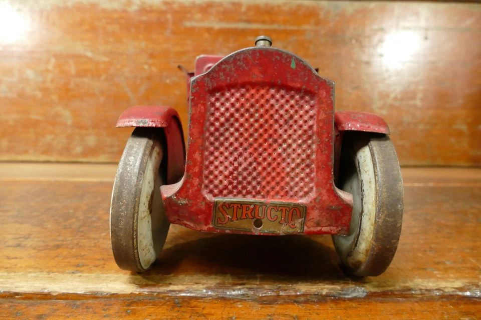 Camión de volteo Structo rojo vintage antiguo de los años 20 de acero prensado temprano - funcionando Foto 2 de 4