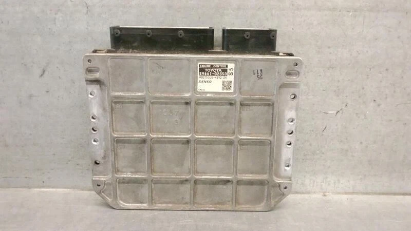 8966102S50 centralina motore per TOYOTA AURIS ( E15 ) 1.33 2006 5565117 - Immagine 3 di 4