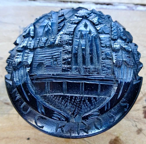 antique Victorian carved Irish bog oak Muckross Abbey ring trinket box & lid 537