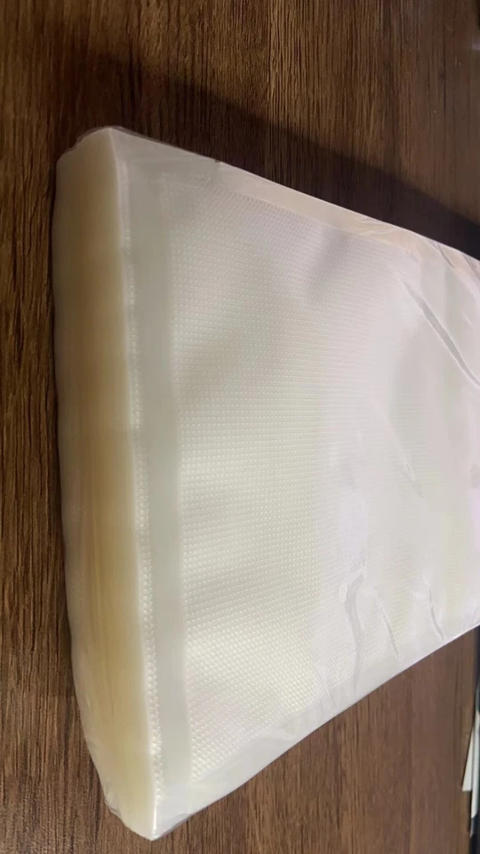 Paquete de almacenamiento 100 bolsas selladoras al vacío sello ahorro de alimentos en relieve 8x12" 6x10" Foto 4 de 4