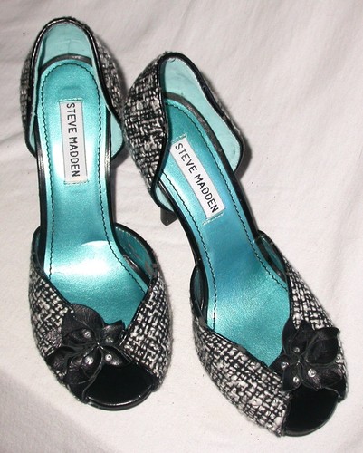 Steve Madden Peep Toe Stiletto Pumps Size 6.5M Black & White EUC - Picture 2 of 9