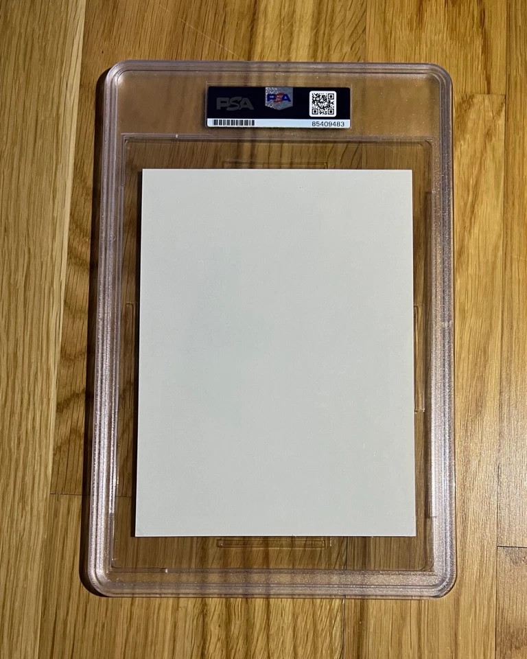 Joe Biden signed Photo wearing Trump Hat, US President, PSA/DNA certified - Bild 3 von 3