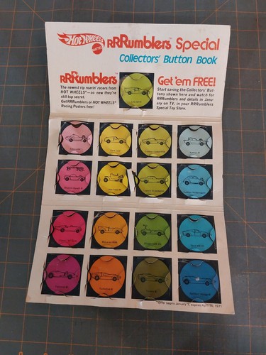 1970 VINTAGE HOT WHEELS RED LINE RARE COLLECTORS BUTTON BOOK RRRUMBLERS USED