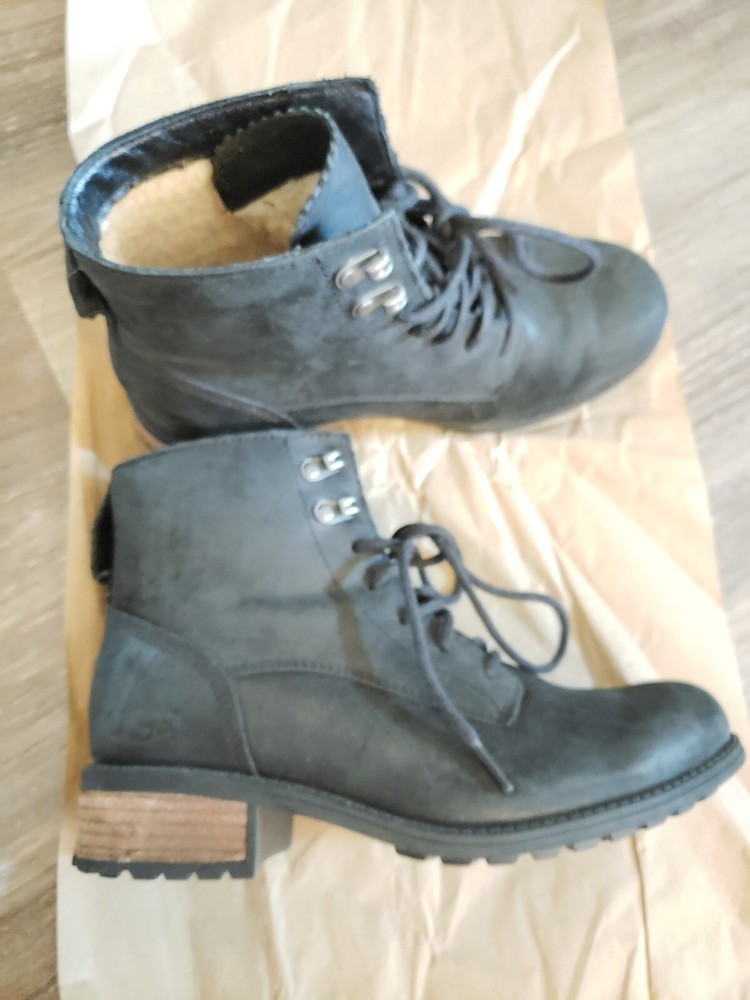 Ugg Denhali Shearling Lace Boots Booties Black US7 EU38 firm lug sole