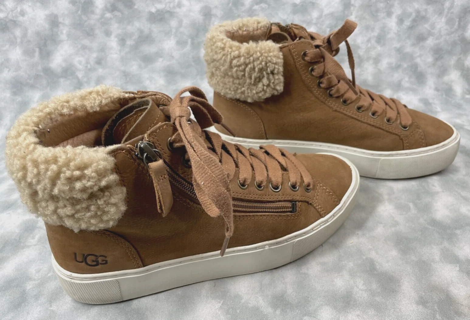 Sneakers alte UGG da donna in pelle marrone foderata in shearling taglia 8 Luxe & Cozy ✨