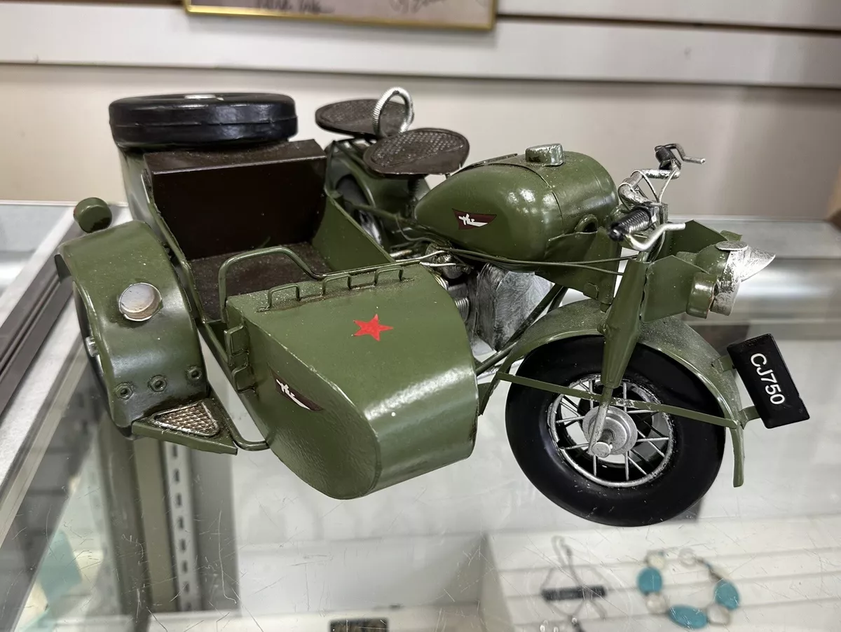 Vintage Military Metal Ural Tricycle Motorcycle Model M72 R71