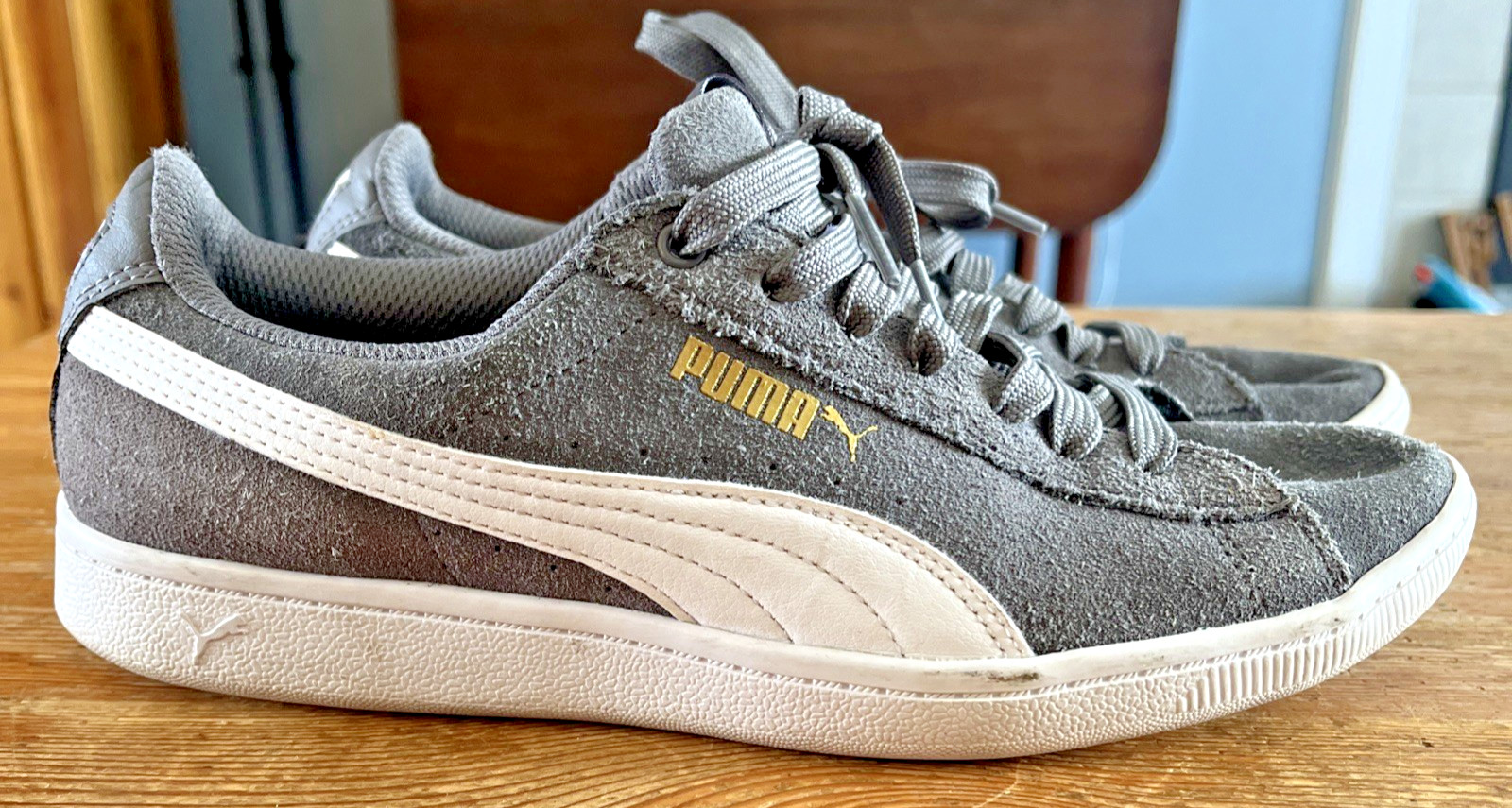 PUMA Gray Suede Sneakers Women's Size 7.5 Light Wear Casual Athletic Shoes