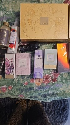 AVON : Ultra Colour Icon Lippenstift, Glimmerstick, Mascara, ANEW & Düfte