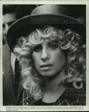 1974 Press Photo Blond wigged actress Barbra Streisand in "For Pete's Sake"