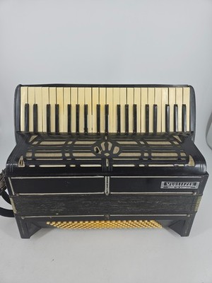Wurlitzer piano accordion made in USA