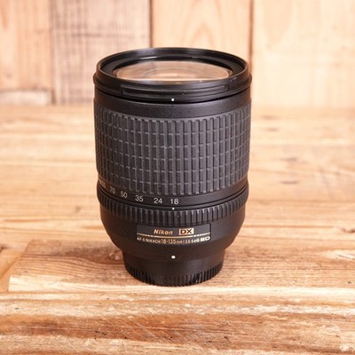 Gebrauchtes Nikon AF-S Objektiv 18 135 mm DX F3,5 5,6 G ED