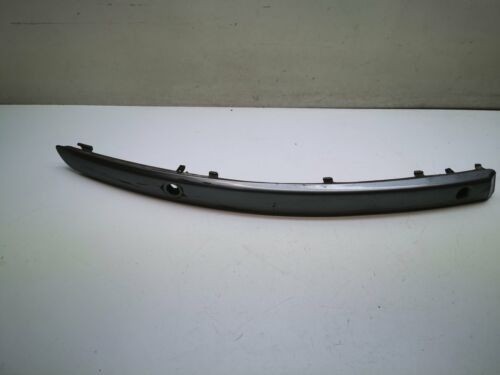 BMW 1 E82 E88 2010 Rechts Zierleiste Stoßstange Stoßfänger vorne 7182372