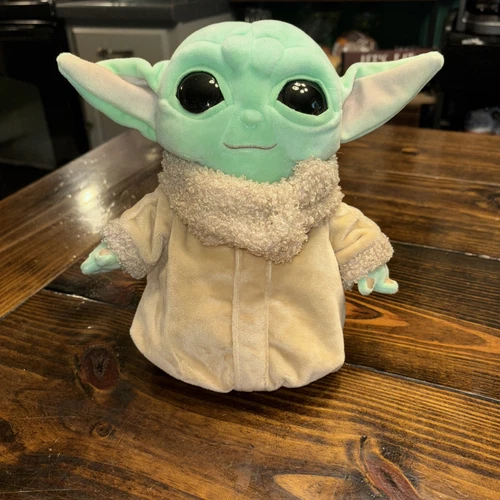NWT Disney Star Wars Mandalorian 8” Baby Yoda Plush Child Grogu Stuffed Toy Cute