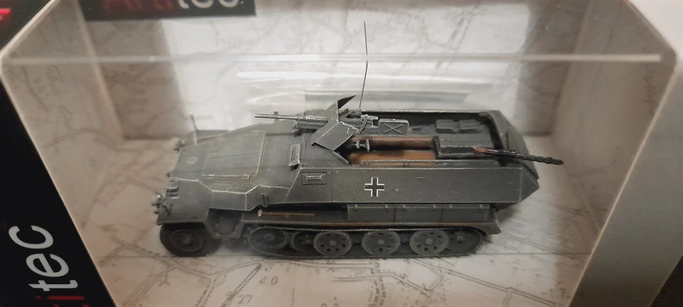 ARTITEC art. 6870525 Scala 1/87 - H0 - Sdkfz 251/10 Ausf C, grau. - Immagine 3 di 3