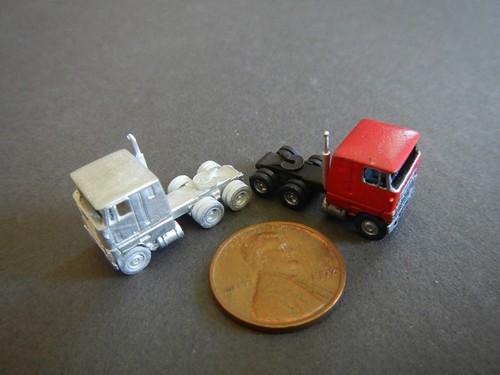 Z Scale Over the Road Truck Tractor -F Type Kit by Showcase Miniatures (4005) - Picture 5 of 7