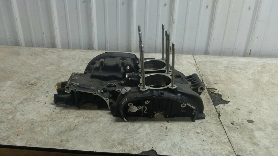 Bloque de caja de manivela de motor superior 14 Triumph Bonneville America 790 800  Foto 3 de 4