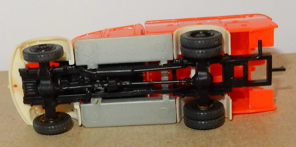 Preiser Ho 1/87 Tlf 15 Magirus S 3500 Notruf 112 Museo Pompieri Hannover - Immagine 3 di 3