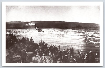 Oregon Steamer Hassalo Boat Cascade Rapids Collumbia River Vintage Postcard
