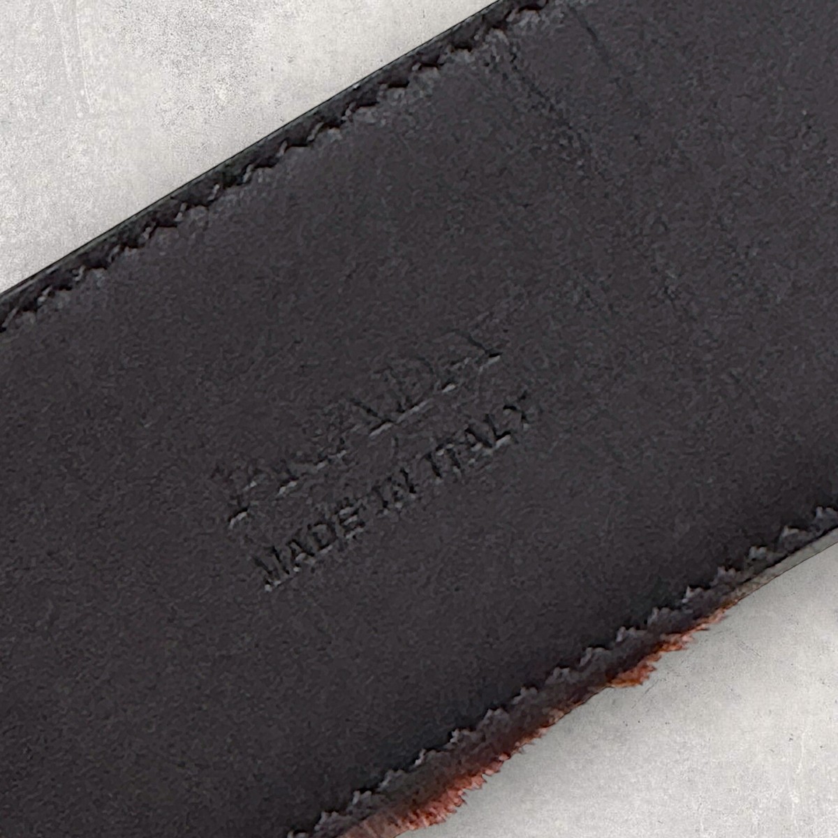 【送料&関税込】Prada Calf Leather Belt Prada Men's Calf Leather Belt (All New In) IFCHIC.COM