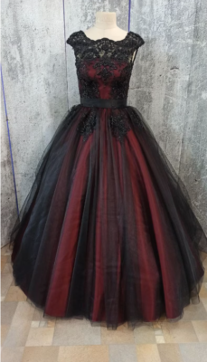 gothic black and red wedding dresses Shop Off Shoulder Size 6 / Red The price/ listing is for the dress only Elegant Black and Red Wedding