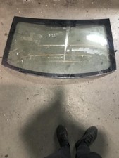 Lunette arrière BMW SERIE 1