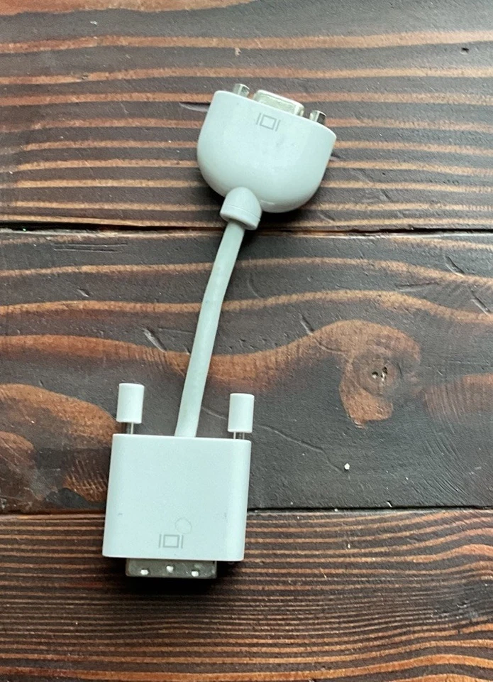 Genuine Apple Mac Male DVI to VGA Monitor Video Adapter Cable (DVI-I to VGA) - Image 2 of 4