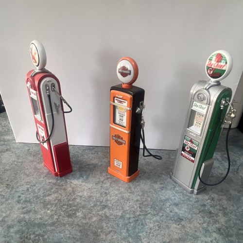 Gearbox Diecast Texaco, HarleyDavidson, Sky Chief Collectible Mini Gas Pumps (3) - Picture 2 of 3