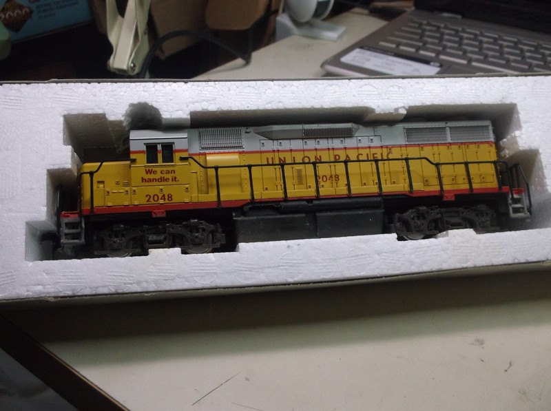 HO GP 38 Diesel Locomotive Union Pacific 2048 ATLAS Original Box TESTED