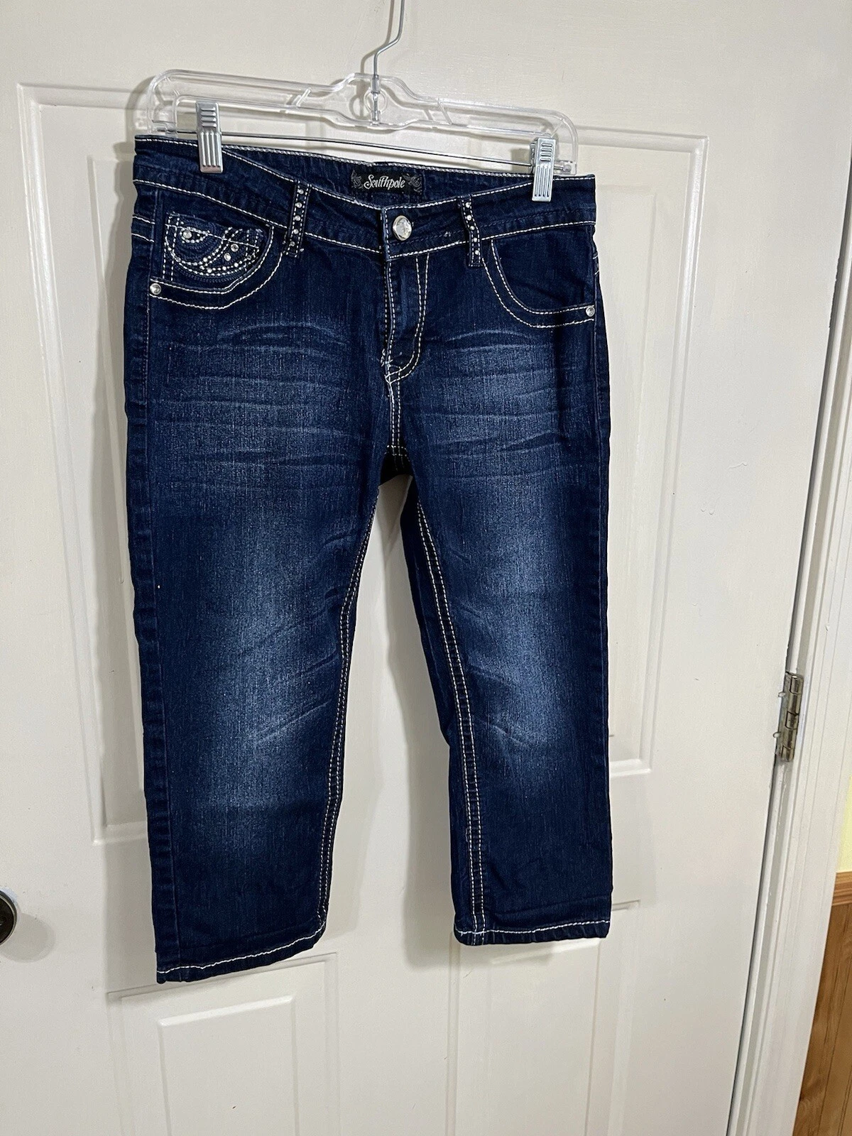 Southpole Misses Capri Pants. Size 9. Denim Blue.