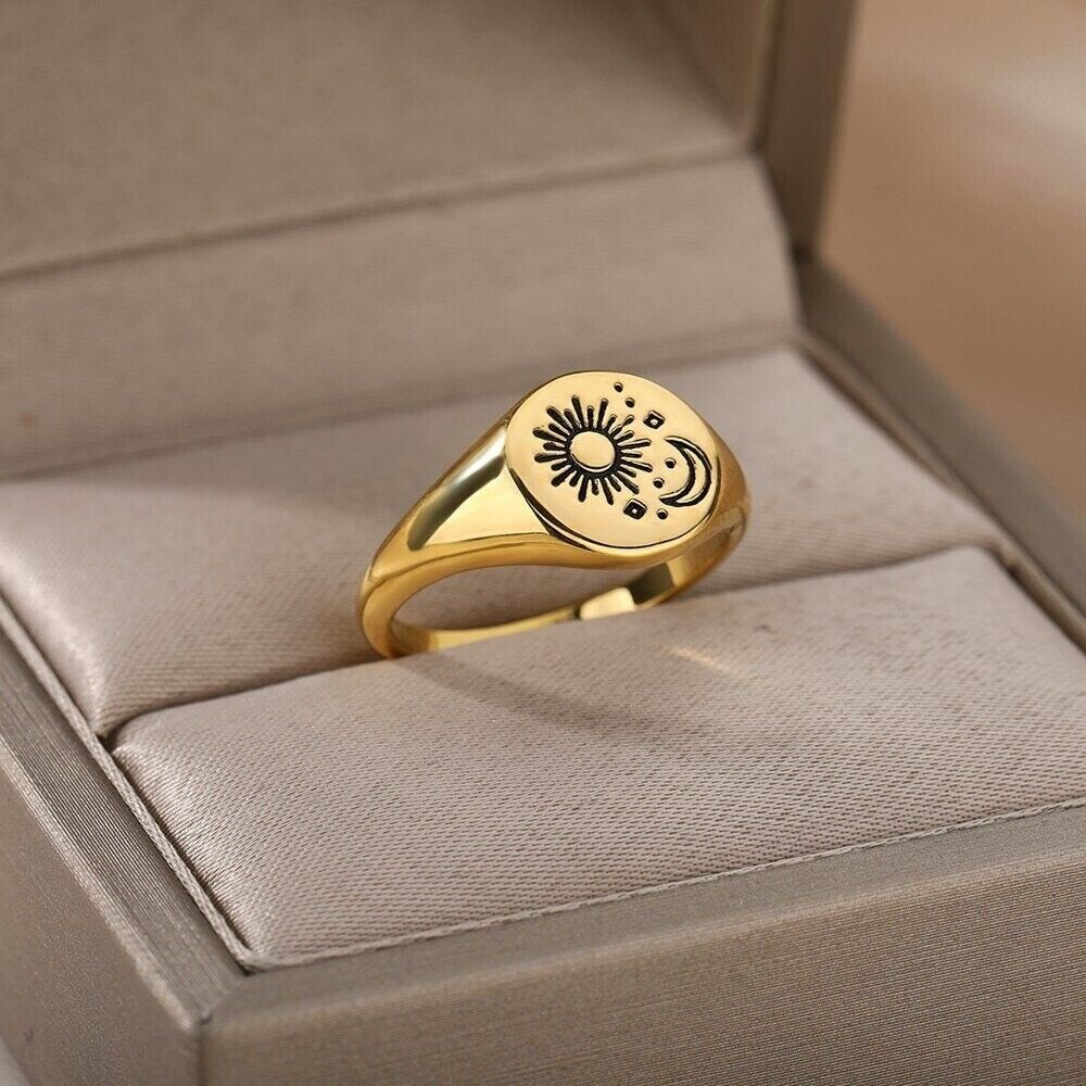 18K Gold Sun Moon Ring, Sun Signet Ring, Tarot Sun Signet