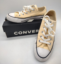 Chuck Taylor All Star Low Top Converse Pale Vanilla Women's 6 Men's 4 with Box