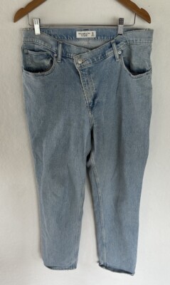 Abercrombie & Fitch 90s Straight Ultra High Rise Jeans Womens Size 32 Angled Zip