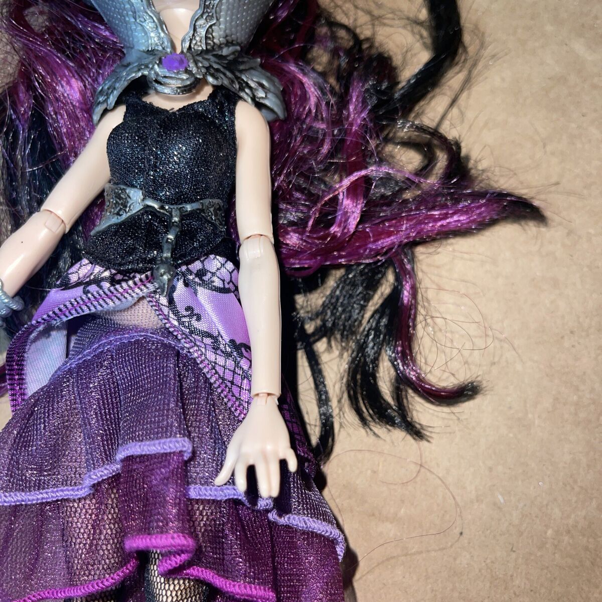 Ever After High Raven Queen Doll First Chapter with clothes No