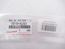 Genuine OEM Toyota 75710-0R011 Passenger Front Belt Molding Sweep 2006-2012 RAV4