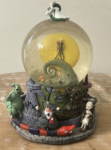 Disney Nightmare Before Christmas Snow Globe w/ Music & Light This is Halloween - Picture 8 of 8
