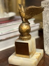 Rare Vintage Majestic Eagle Perched Atop Globe On Onyx 1958 Hobby Show Trophy