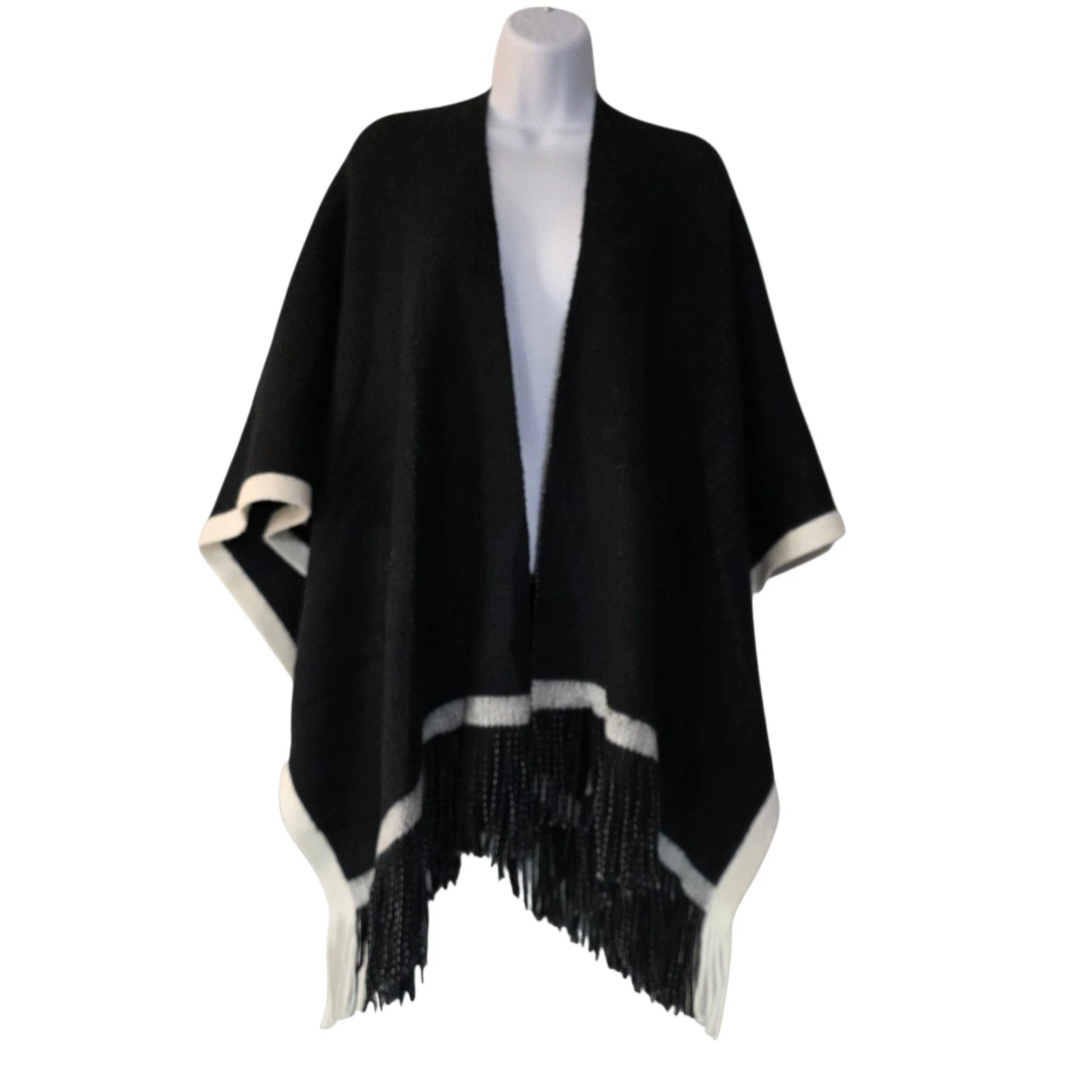 VINCE CAMUTO Black White Fringe Poncho One Size Acrylic Knit Wrap Cape Retro