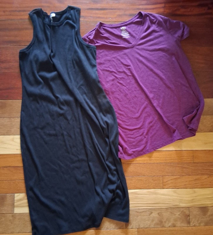 Lot Of 2 Women's Size XXL Dainty And Cute 💗 Wow!!