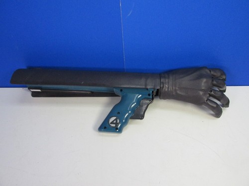 marvel MR FANTASTIC FOUR ff4 EXTENDING STRETCH GRAB ARM cosplay dress up TOYBIZ - Picture 5 of 6