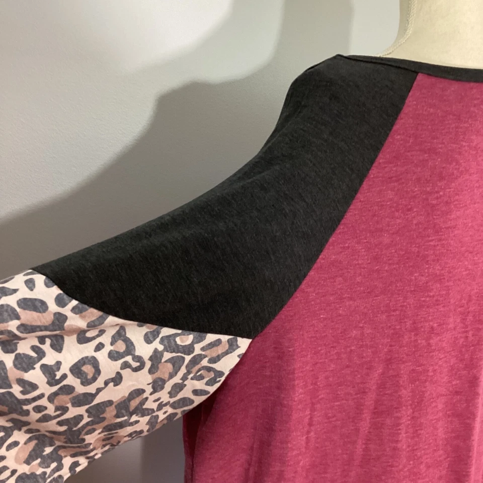 MULHER PLUS 3X COLORBLOCK PULÔVER TERRY FRANCÊS ESTAMPA ANIMAL - Imagem 4 de 4