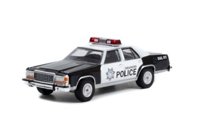 1996 FORD LTD CROWN VICTORIA 1/64 scale DIECAST CAR GREENLIGHT