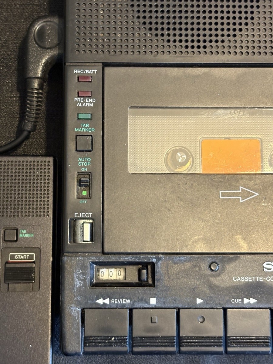 SONY Cassette Recorder TCM 260 With Power Cord, Case An Microphone