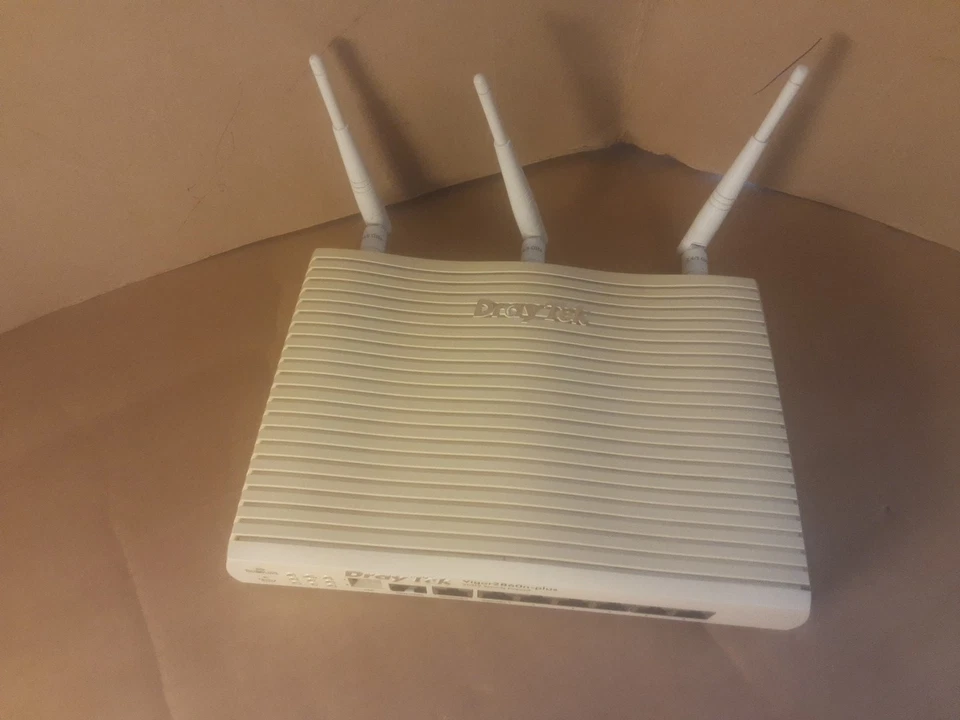 DrayTek Vigor 2860n-Plus VDSL2 Security Firewall MISSING PSU - Image 4 of 4